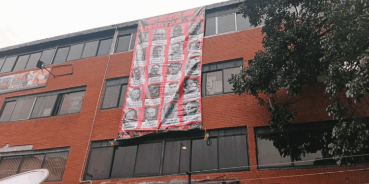 Autoridades investigan vandalismo en sede del Colegio de Periodistas en Caracas, dice el gremio