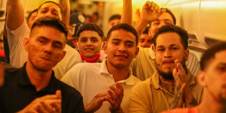 ALBA-TCP Celebra la liberación de 252 ciudadanos venezolanos en El Salvador