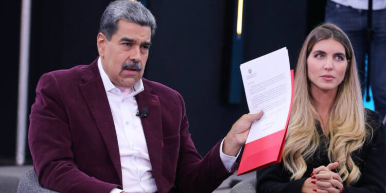 Mandatario nacional enviará una carta a León XIV para que interceda por los migrantes