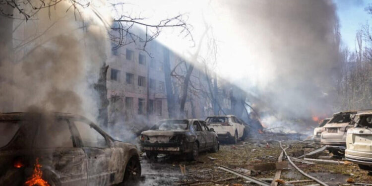 Rusia lanzó ataque masivo contra blancos militares en Kiev en respuesta a actos terroristas de Ucrania