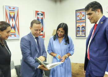 Venezuela y Suriname reafirman compromiso de cooperación bilateral y fortalecimiento democrático