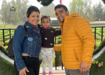 «Mi hija entró caminando»: habla el padre venezolano de niña que murió en Chile por negligencia