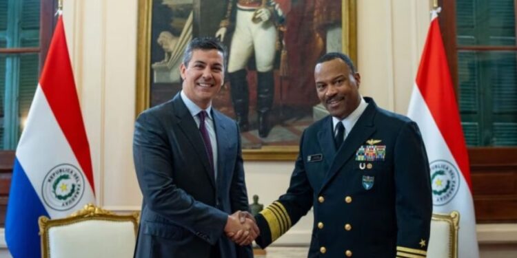 Jefe del Comando Sur de EE.UU. realiza gira por Latinoamérica en medio de tensiones