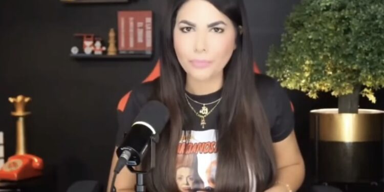 Indira Urbaneja asegura que María Corina Machado intenta negociar con el gobierno de Maduro