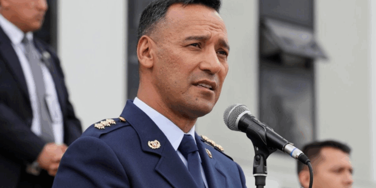 Ministro de Defensa de Colombia descarta envío de tropas a frontera con Venezuela