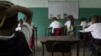 Ministerio de Educación inició «despliegue» para reinsertar a niños y jóvenes en el sistema educativo