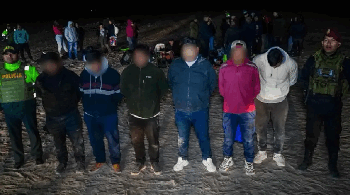 Detenidos seis «coyotes» que trasladaban ilegalmente a 28 venezolanos desde Chile a Perú