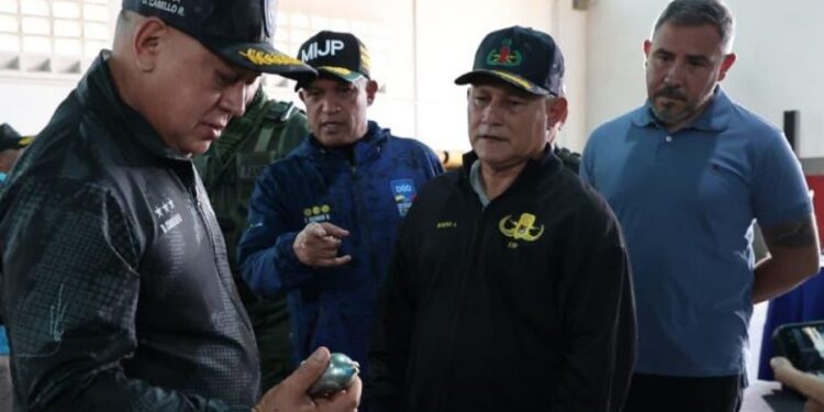 Diosdado Cabello: Explosivos encontrados podrían causar una onda letal que abarcaría 911 metros
