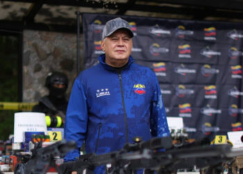 Cabello aseguró que la frontera está resguardada: «La guerra que tienen en Colombia no tiene nada que ver con nosotros»