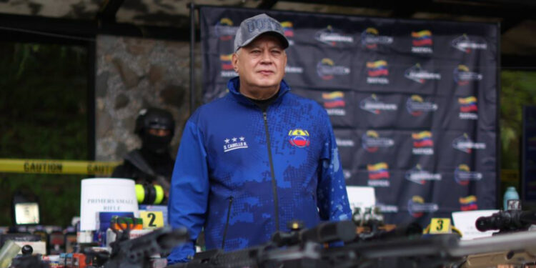 Cabello aseguró que la frontera está resguardada: «La guerra que tienen en Colombia no tiene nada que ver con nosotros»