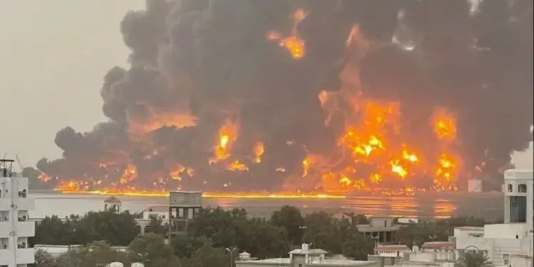 Israel lanza varios ataques contra infraestructuras en la capital del Yemen