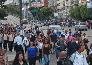 83% de los venezolanos rechaza idea de que la caída del Gobierno de Maduro está cerca, según estudio de Hinterlaces