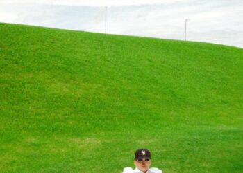 Pantone le otorga a Feid su propio color oficial, el ‘Ferxxo Green’