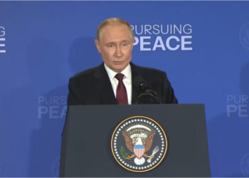 Putin tras cumbre con Trump: Esperamos que Kiev no entorpezca el proceso de paz con provocaciones