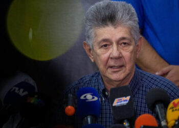 Ramos Allup aboga por consolidar la paz en Venezuela: «Nosotros no queremos guerra, no queremos invasiones»