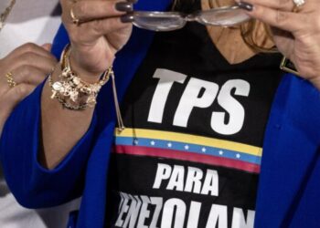 Tachan de «traición» la decisión de Trump de revocar el TPS para venezolanos