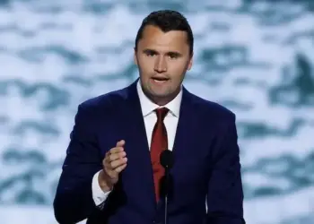 Identifican como Tyler Robinson al sospechoso del asesinato de Charlie Kirk