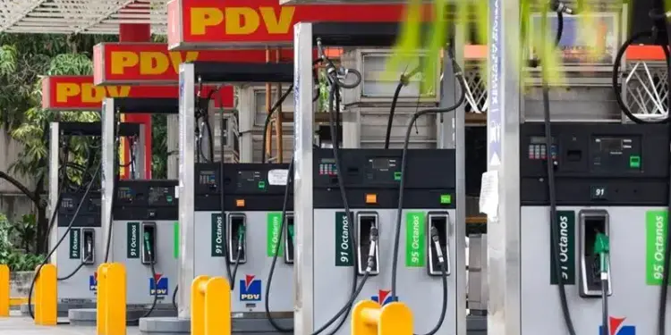 Nuevo cronograma de distribución de gasolina subsidiada inicia este lunes en Venezuela
