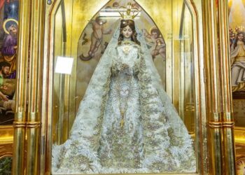 Vestido de la Virgen del Valle para su llegada a la Isla de Cubagua será color beige con imágenes