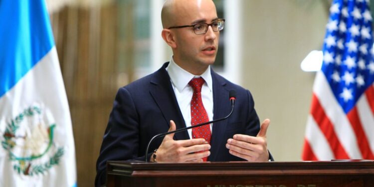 Exasesor de Biden afirma que «no hay evidencia» de que Maduro lidere un cartel