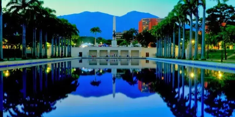 Inician trabajos de recuperación arquitectónica en el Paseo Los Próceres