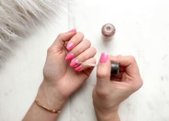 Prohíben en la UE esmaltes de uñas semipermanentes con sustancia tóxicas