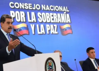 Maduro asegura que presencia en el Caribe de EE. UU. es una “amenaza de guerra”