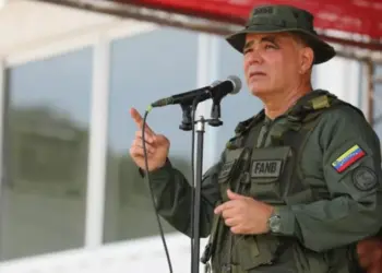 Padrino López afirma que Venezuela «se está preparando para responder ante cualquier amenaza de EE. UU.»