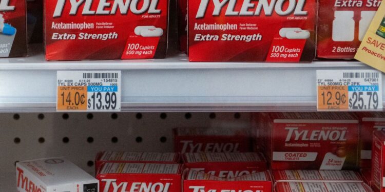 Trump se dispone a anunciar que el paracetamol en el embarazo eleva el riesgo de autismo