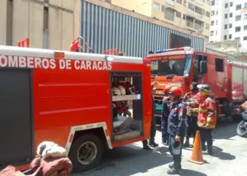 Incendio causa la muerte de una adulta mayor en Caracas
