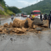 Lluvias provocaron un deslizamiento de piedras en la autopista Caracas-Guarenas