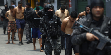 Al menos 64 muertos y 81 detenidos en una operación contra narcos en favelas de Río de Janeiro