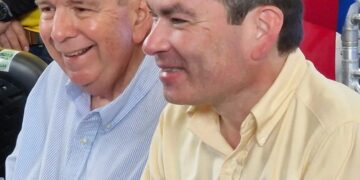 Edmundo González Urrutia se habría reunido con Tomás Guanipa y otros dirigentes políticos en Madrid