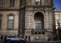 Dos detenidos por el millonario robo de joyas en el Museo de Louvre