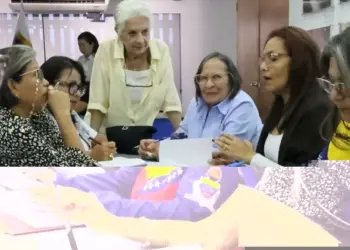 MinEducación conformó comisión que evaluará el impacto de las tareas en los estudiantes