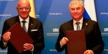 Jorge Rodríguez conversó con el jefe de la Duma sobre las operaciones de EE.UU. en el Caribe