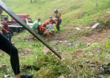 Volcamiento de camión deja 10 docentes heridos en Barinas