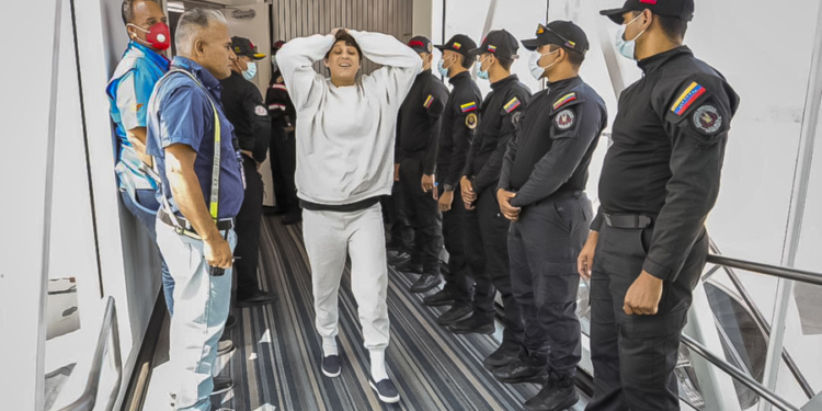 Llega a Venezuela el vuelo de repatriación número 81 con 290 migrantes procedentes de EEUU