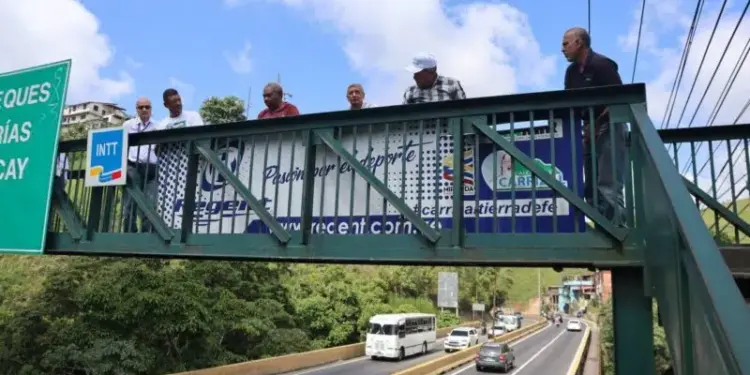 Intt retira estructuras publicitarias en la carretera Panamericana