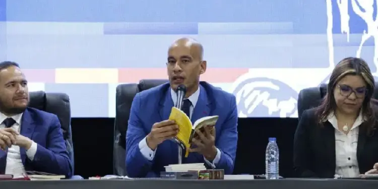 Ministerio de Educación advierte sobre sanciones por estafa a quienes vendan «falsas guías escolares»