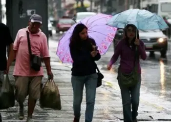 Fuertes lluvias en Caracas dejan una víctima fatal y múltiples afectaciones