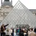 Museo de Louvre permanecerá cerrado este lunes tras el robo de joyas valiosas