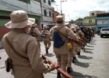 Milicianos dicen que Maduro debía ganar el Nobel de la Paz 2025