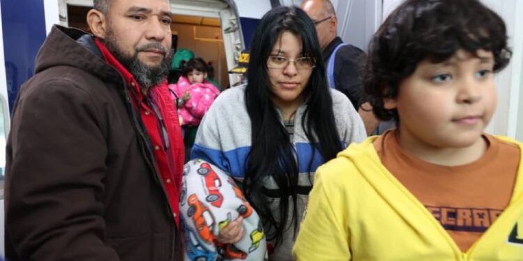Nueve niños secuestrados por EE.UU. retornaron a Venezuela este viernes