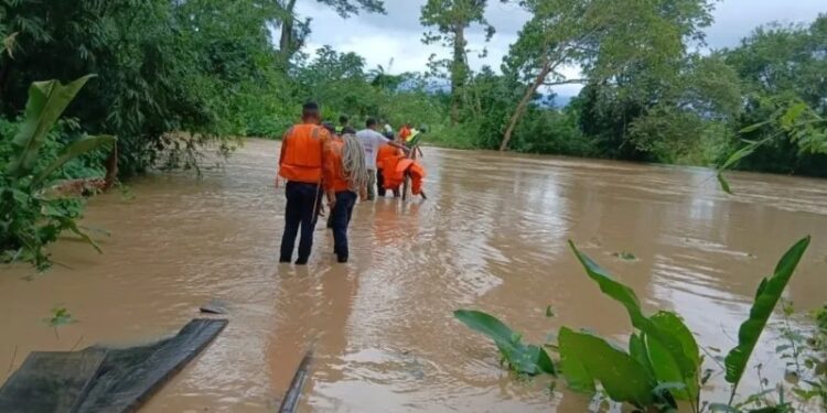 65 personas fueron atendidas tras desbordamiento de un río en Portuguesa