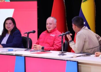 Cabello: La ultraderecha estimuló la migración y ahora dejan abandonados a los venezolanos en EEUU