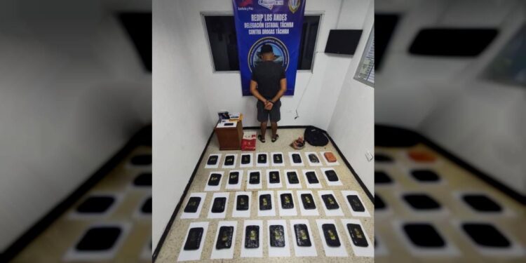 Detienen a un hombre por llevar más de 16 kilos de marihuana en el estado Táchira