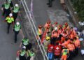 Aumentan a 128 muertos y registran unos 200 desaparecidas por la tragedia en Hong Kong