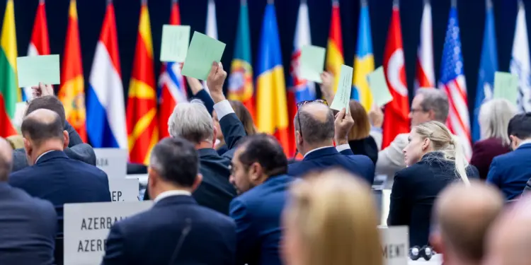 Unos 60 diputados europeos alertan del riesgo de intervención militar de EEUU en Venezuela