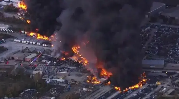 Sube a 12 el número de muertos en accidente aéreo en Kentucky